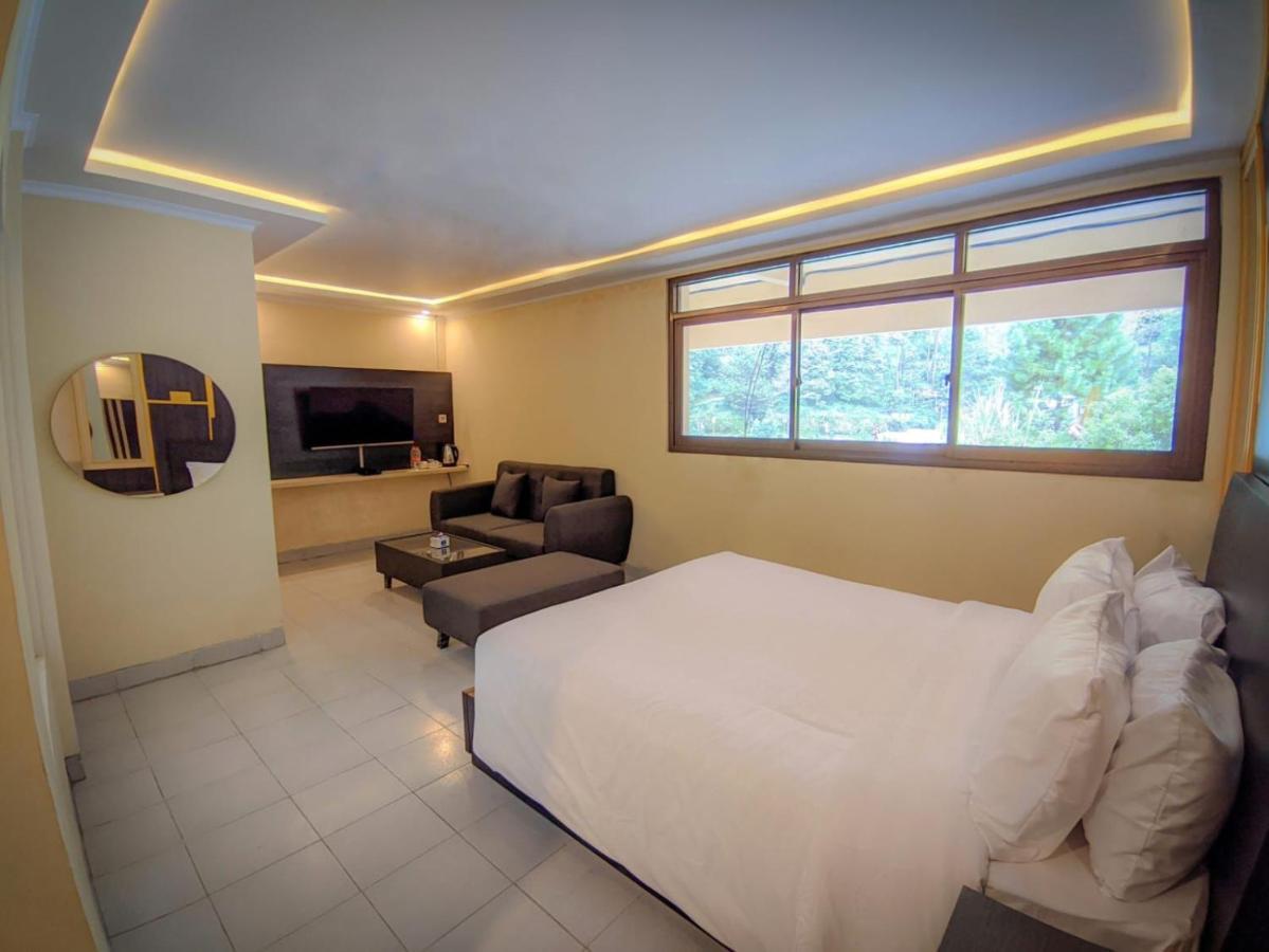 Hotel Guci Kencana Jaya Tuwel Esterno foto
